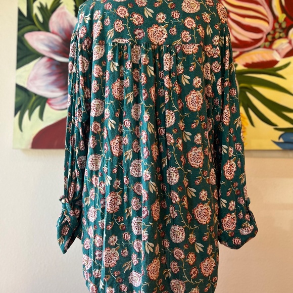 Wonderly V-neck blouse - Picture 4 of 7